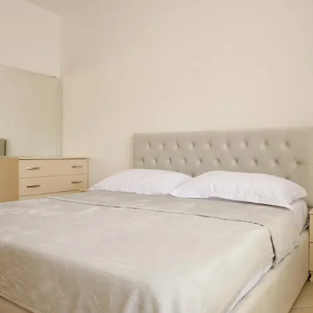 New Boulevard Moderno A * 티라나